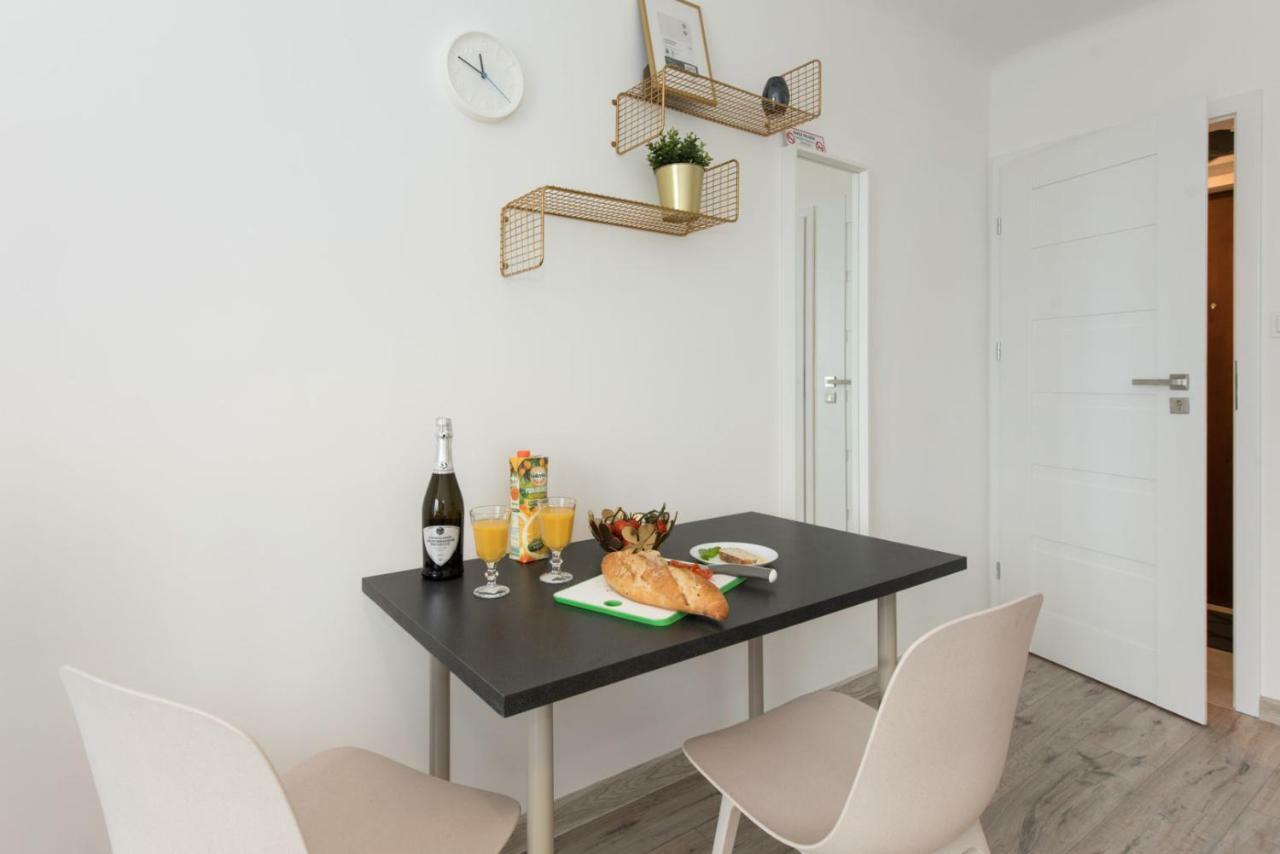 Superapart Belwederska A Ministudio, Balcony, Kitchen, Pet-Friendly, Tv & Wifi Warsaw Exterior photo