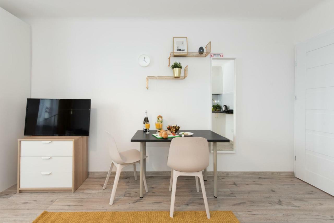 Superapart Belwederska A Ministudio, Balcony, Kitchen, Pet-Friendly, Tv & Wifi Warsaw Exterior photo